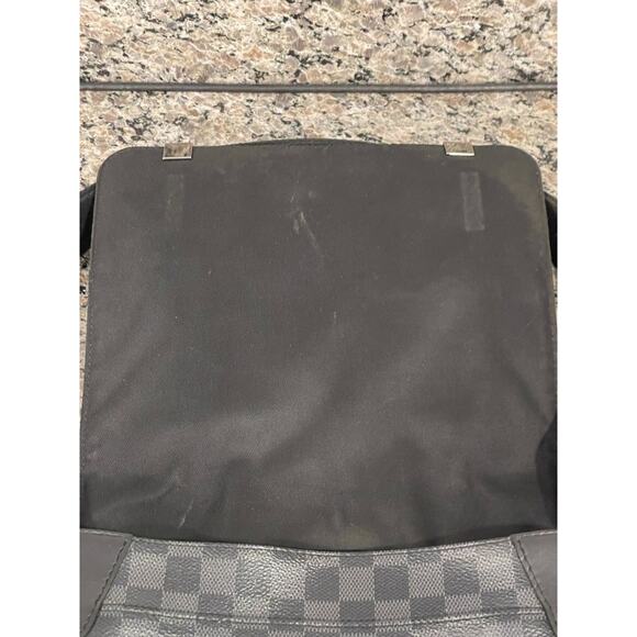 Louis Vuitton District PM Damier Graphite  347732 - Picture 4 of 14